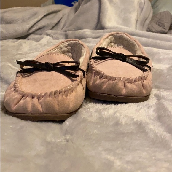 Kolili - House Slippers - Picture 2 of 8